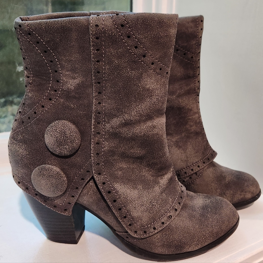 Not Rated, Heeled BootieSize 6 1/2